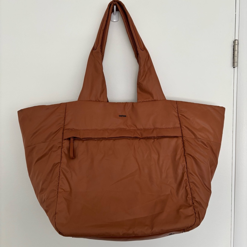 Brown caraa Women's Tote Bag